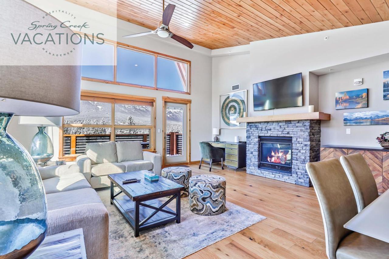 White Spruce Lodge By Spring Creek Vacations แคนมอร์ ห้อง รูปภาพ