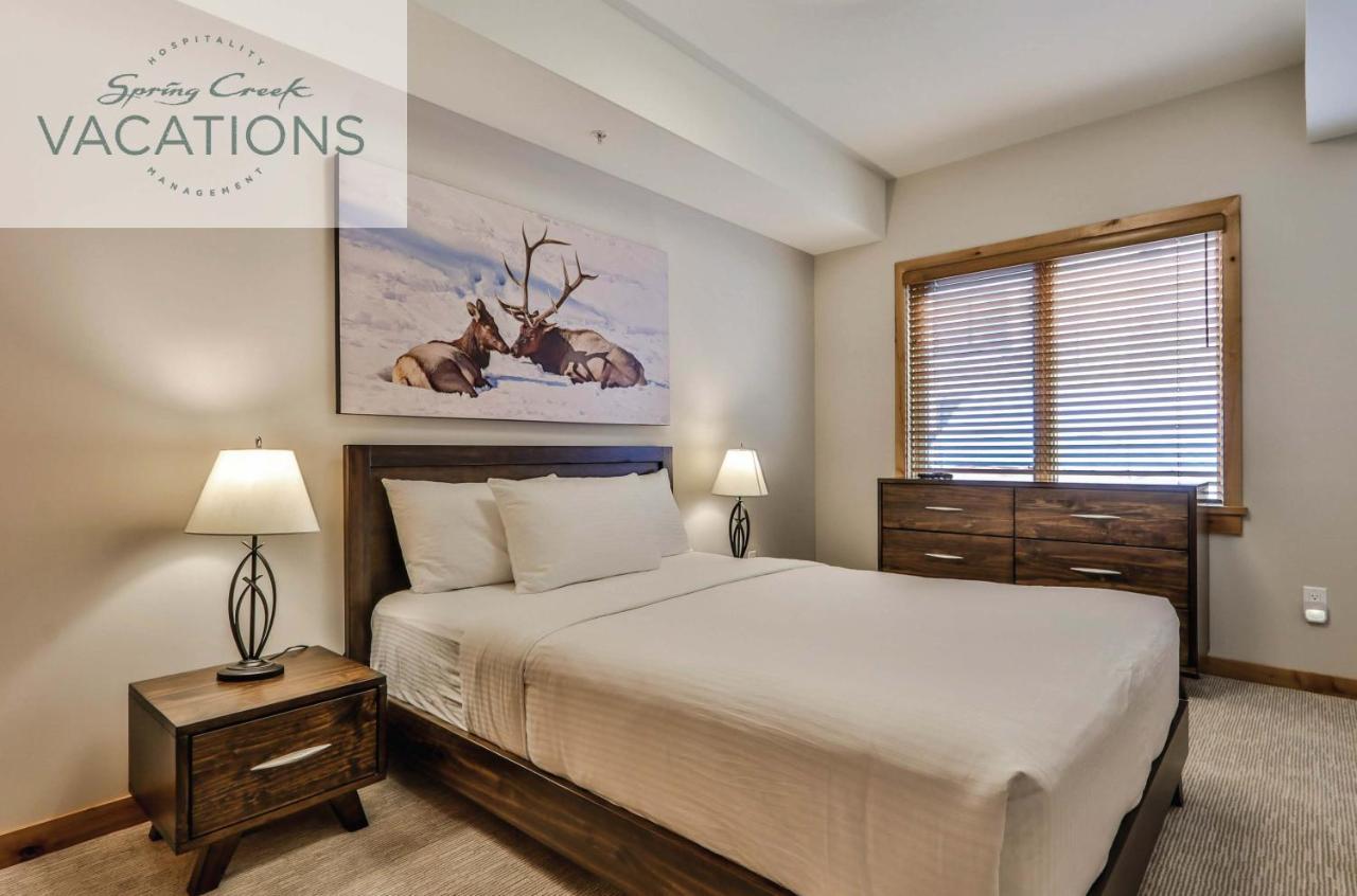 White Spruce Lodge By Spring Creek Vacations แคนมอร์ ห้อง รูปภาพ
